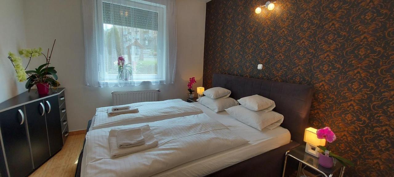 Amulett Suite Apartment Hajdúszoboszló Extérieur photo